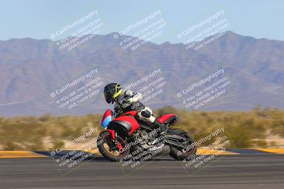 media/Feb-04-2023-SoCal Trackdays (Sat) [[8a776bf2c3]]/Turn 9 Side (130pm)/